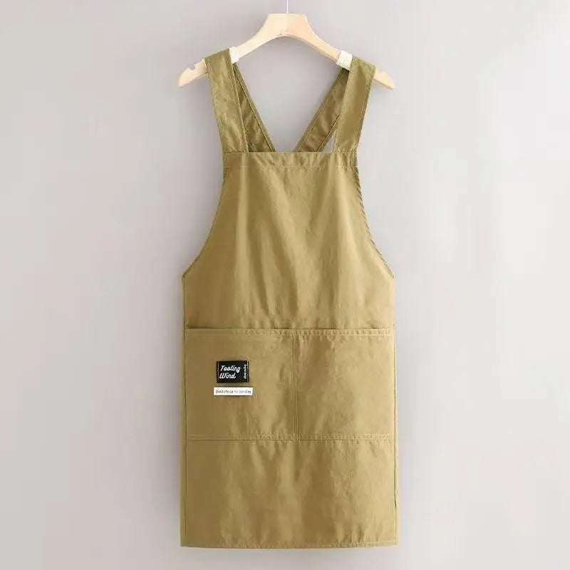 Praktická kuchyňská zástěra s kapsami